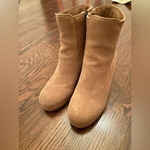 La Candienne Women's Tan Suede Ankle Boots